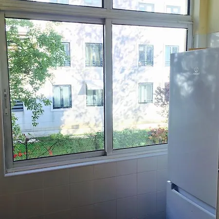 Secret & Charming Sao Bento Flat ליסבון